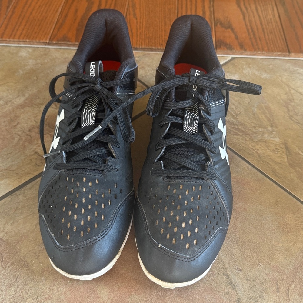 Under Armour Black and White baseball cleats